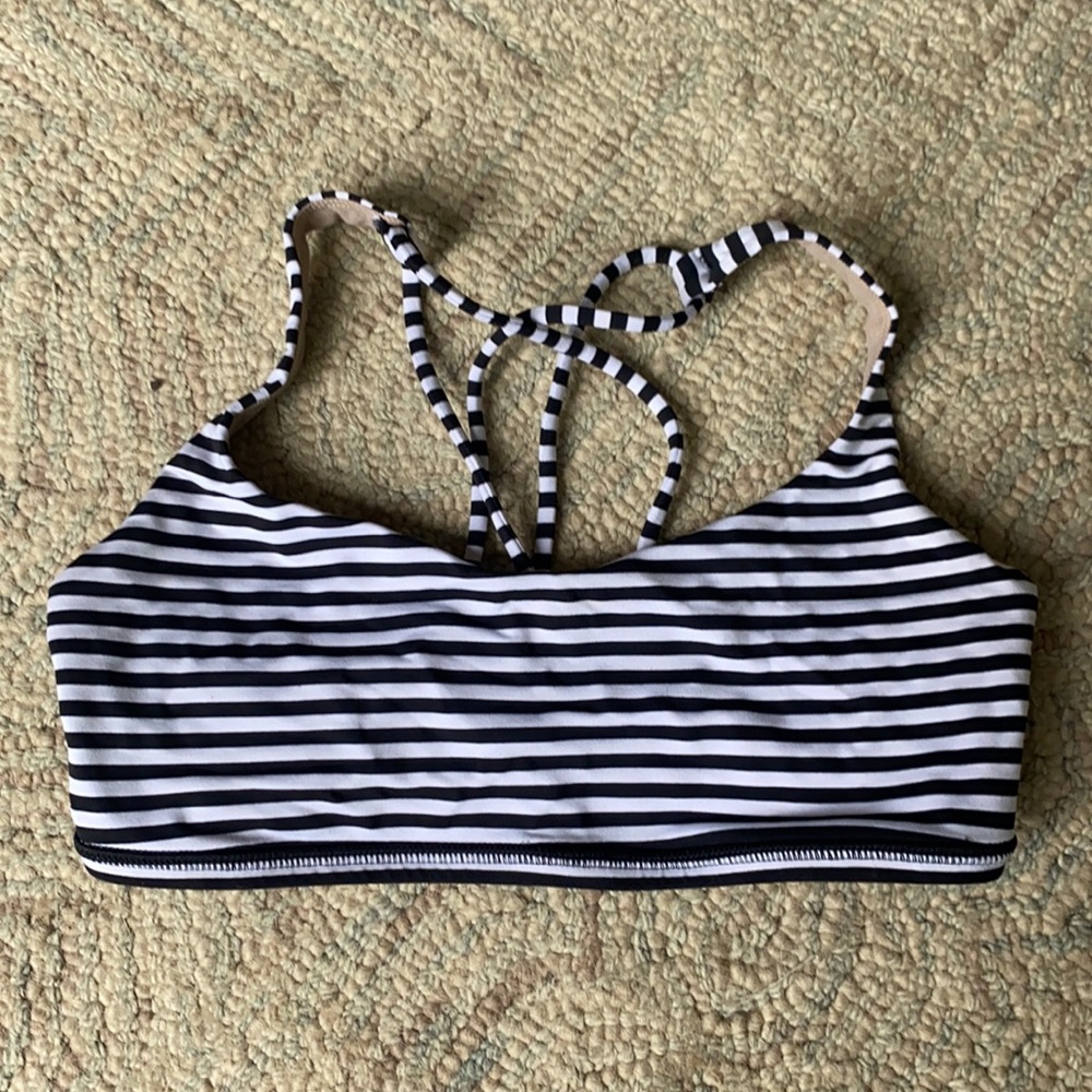 Lululemon free to be bra 6